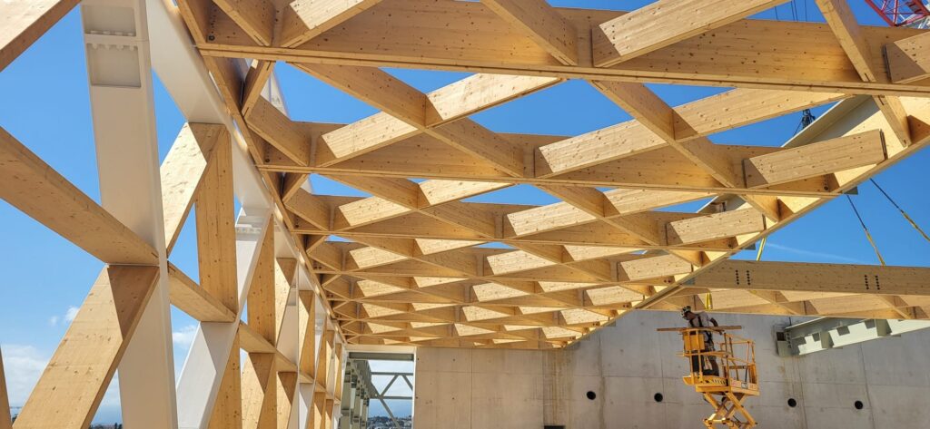 Structure en bois lamellé-collé à l’aéroport de Nice