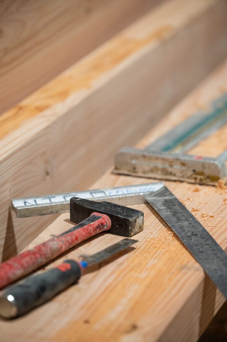 Usinage de pièces en bois lamellé-collé chez Cosylva